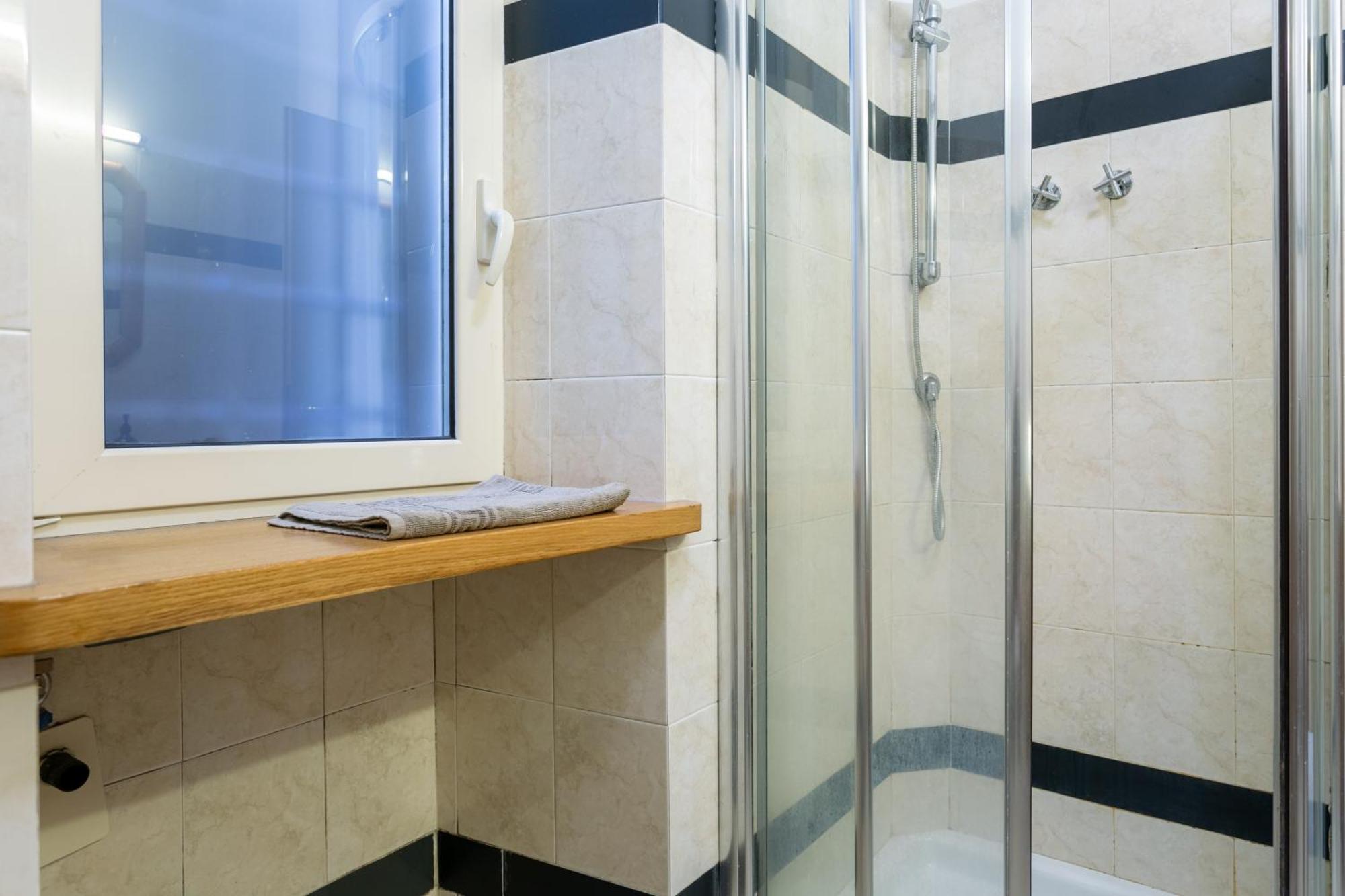 Holiday Homes Rome - Green Apartment S Camillo - Near Trastevere エクステリア 写真