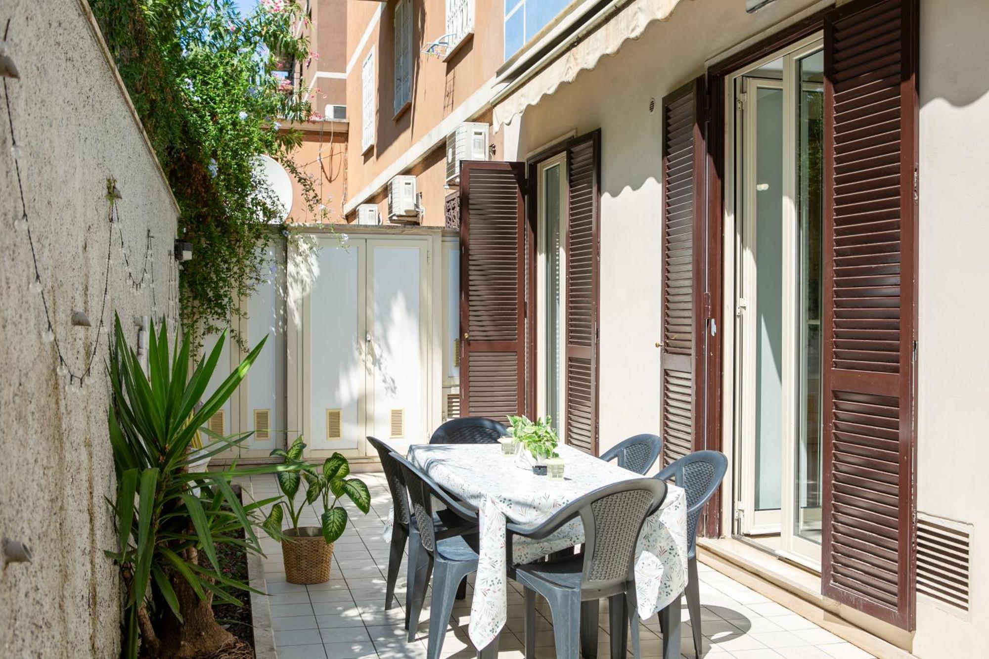 Holiday Homes Rome - Green Apartment S Camillo - Near Trastevere エクステリア 写真